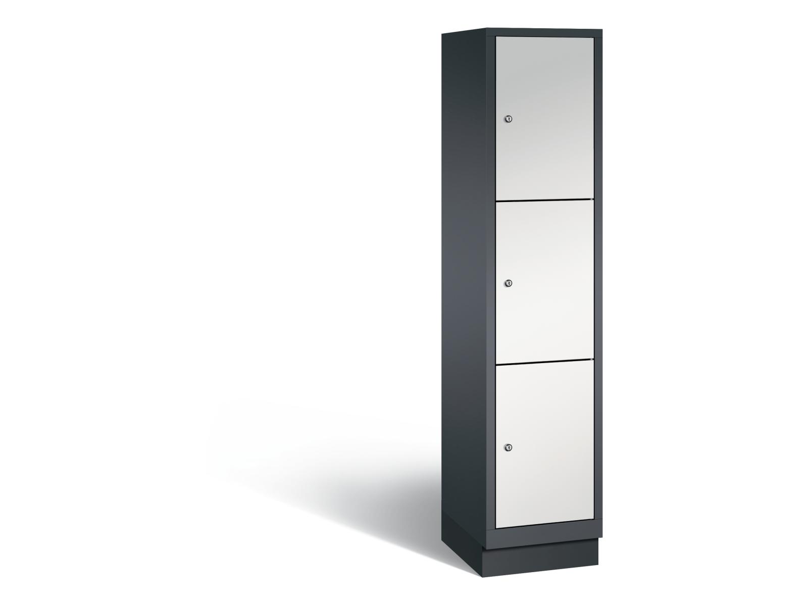 Schließfachschrank S3000 Evolo drei Fächer übereinander - 1 Abteil 400mm Abteilbreite