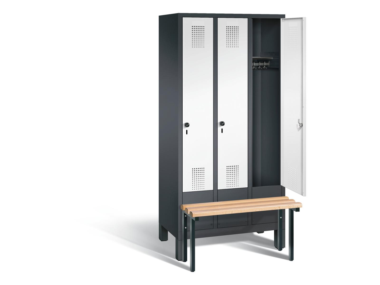 Spind S3000 Evolo mit vorgebauter Sitzbank - 3 Abteile 300mm Abteilbreite