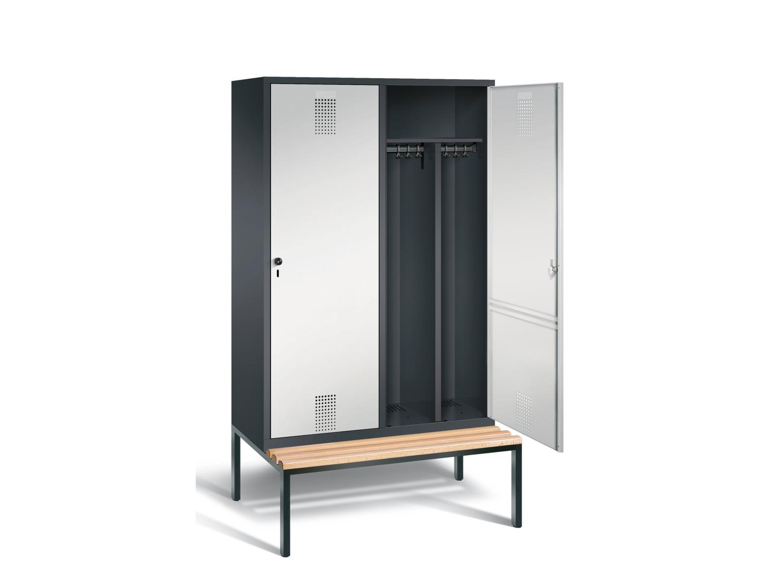 Spind nach Arbeitsstättenrichtlinien S3000 Evolo mit Sitzbankuntergestell - für 2 Personen 4x300mm Abteilbreite