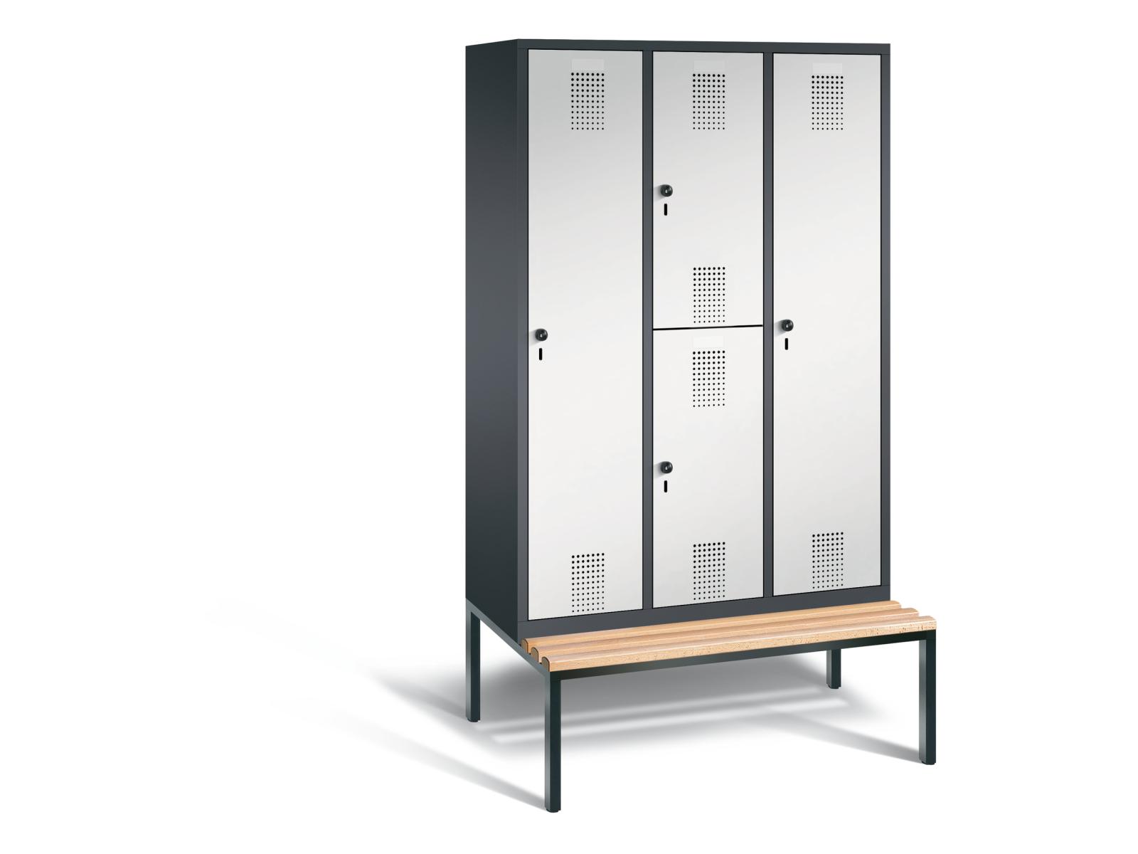 Spind Kombinationsschränke S3000 Evolo mit Sitzbankuntergestell - 3 Abteile und 4 Fächer 400mm Abteilbreite